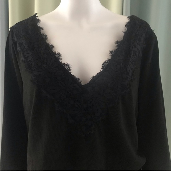 T-shirt court en dentelle - Picture 2 of 5